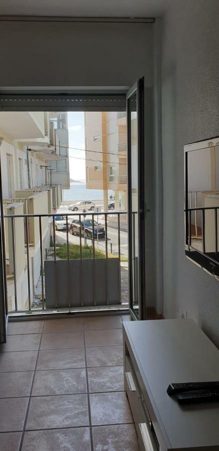 Casinhas Da Praia Sao Martinho do Porto Bagian luar foto